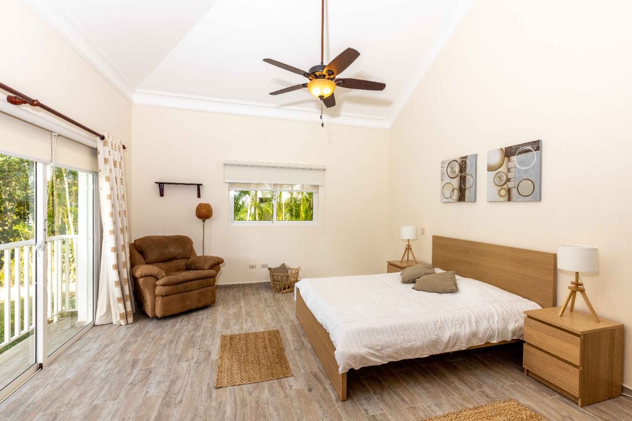 ESPACIOSA VILLA DE LUJO — foto 5